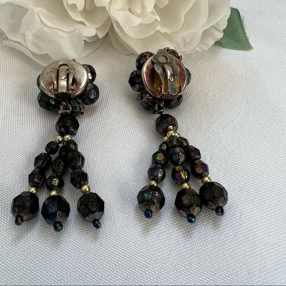 Vintage Aurora Borealis Clip Earrings Purple Gold Tone Gems - Picture 3 of 5